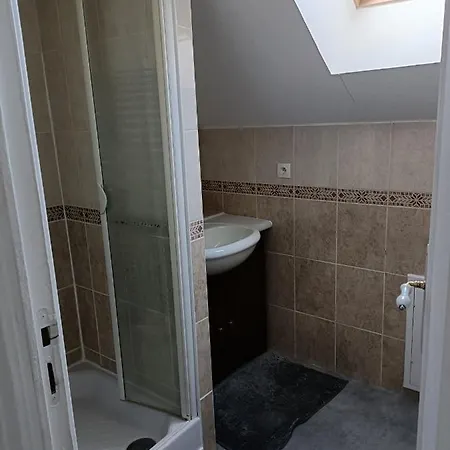 La Chataigneraie Homestay Vernouillet (Yvelines)